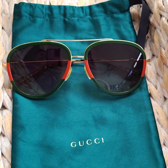 Gucci Aviator Unisex Sunglasses with Green and Red Accents - Picture 1 of 7